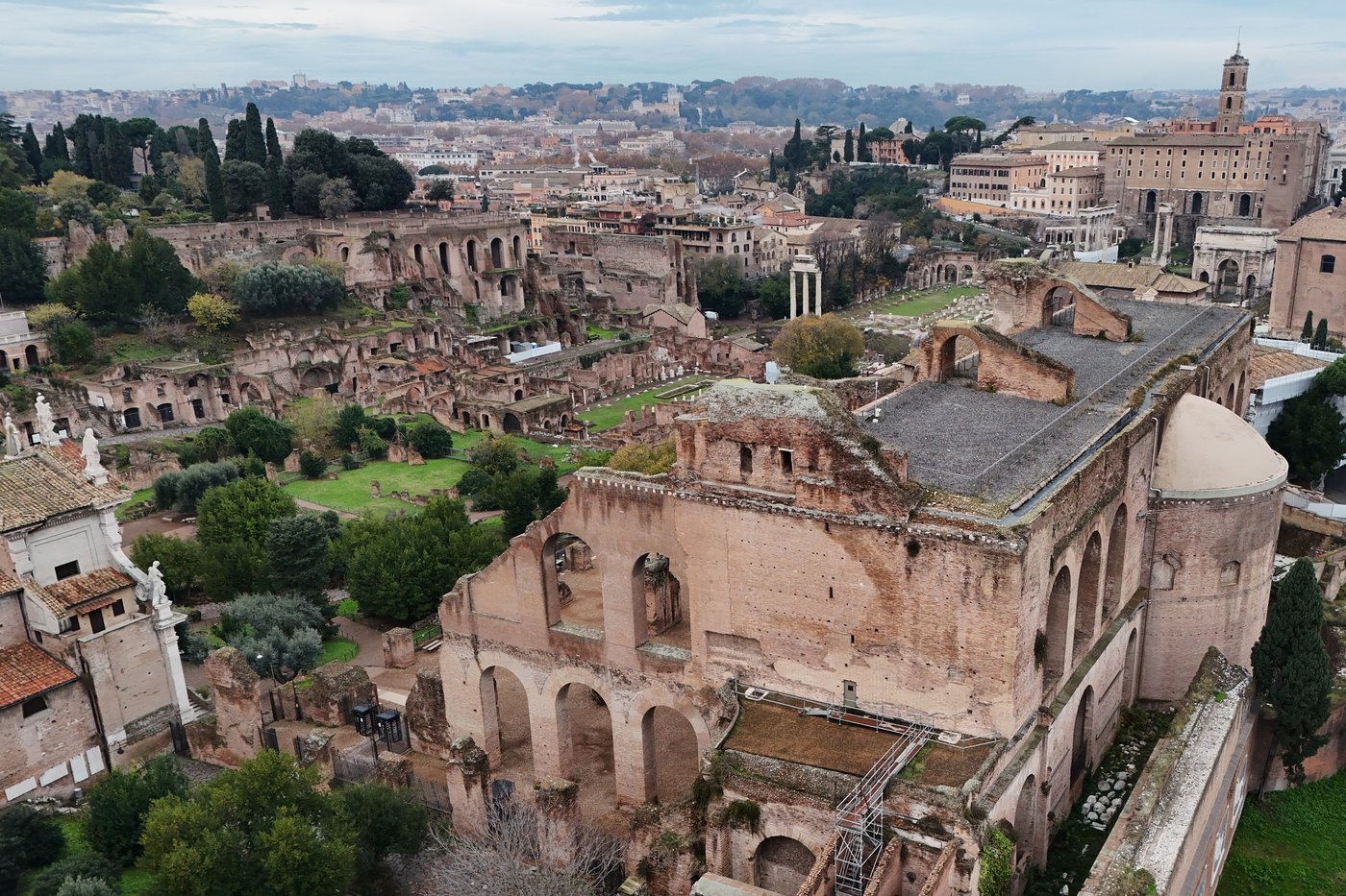Photos offer stunning aerial views of Rome’s Colosseum and ancient Forum | iNFOnews.ca