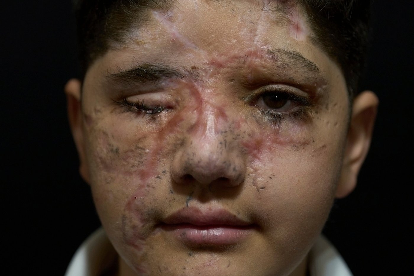 The top AP photos from the Middle East in 2025: Conflict, courage, and moments of wonder | iNFOnews.ca