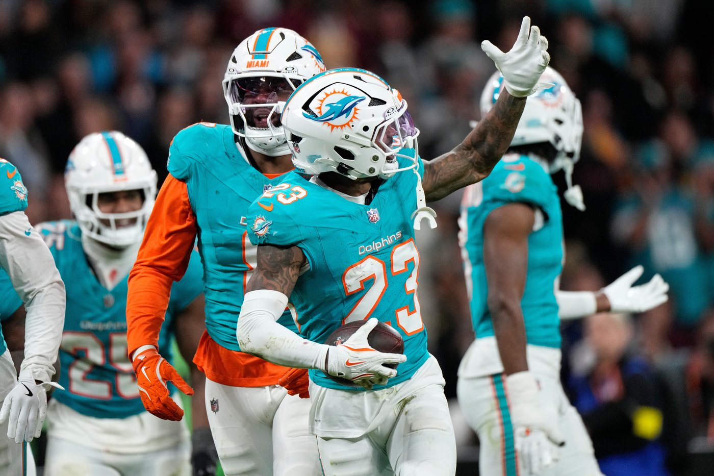 After offseason uncertainty, Jack Jones comes through again for Dolphins with key OT interception | iNFOnews.ca After offseason uncertainty, Jack Jones comes through again for Dolphins with key OT interception | iNFOnews.ca