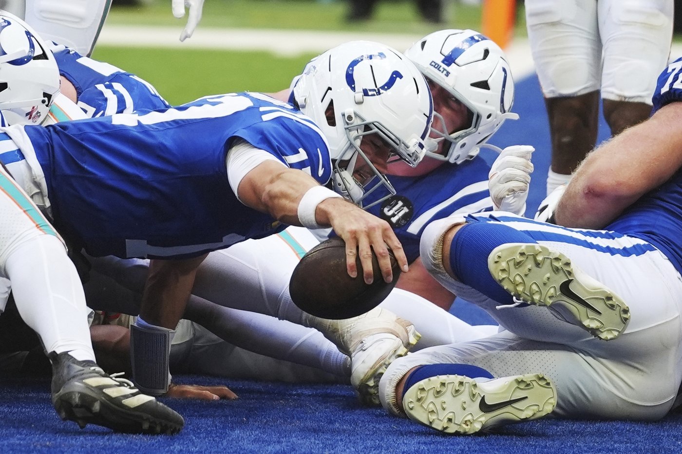 The Colts look like they've found a difference-making tight end in rookie Tyler Warren | iNFOnews.ca