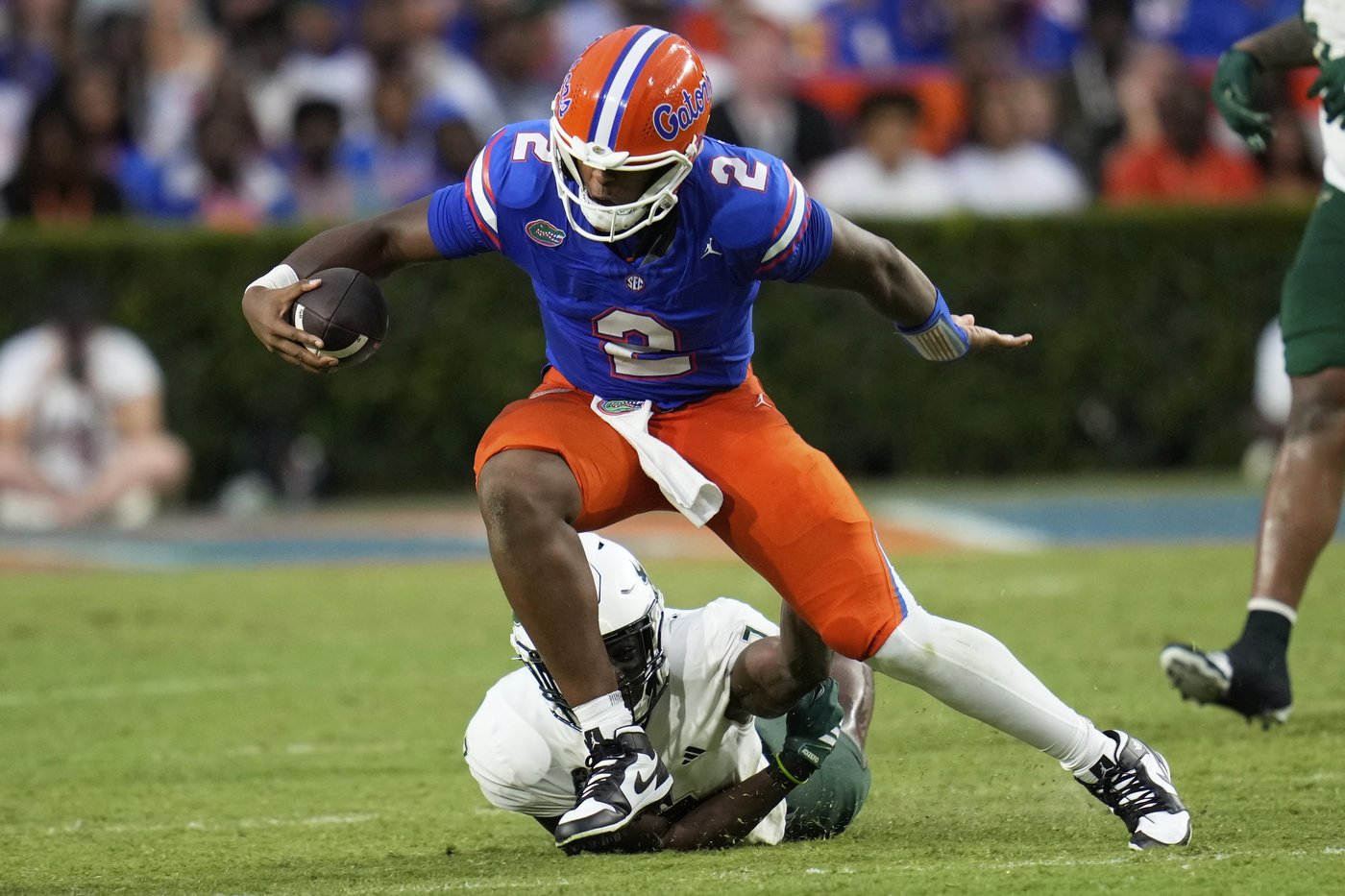 No. 3 LSU anticipates a tough test from humbled Florida and embattled coach Billy Napier | iNFOnews.ca