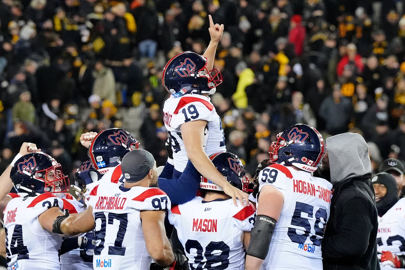 Als kicker Maltos Diaz puts mother’s name on his back — and carries it into Grey Cup | iNFOnews.ca Als kicker Maltos Diaz puts mother’s name on his back — and carries it into Grey Cup | iNFOnews.ca