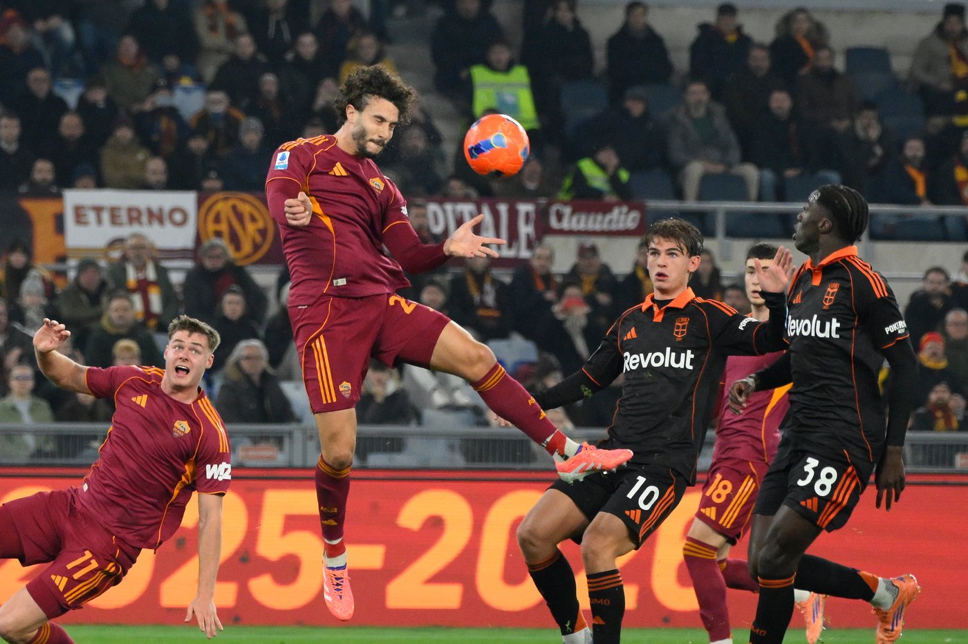 Roma beats Como to tighten Serie A title race | iNFOnews.ca