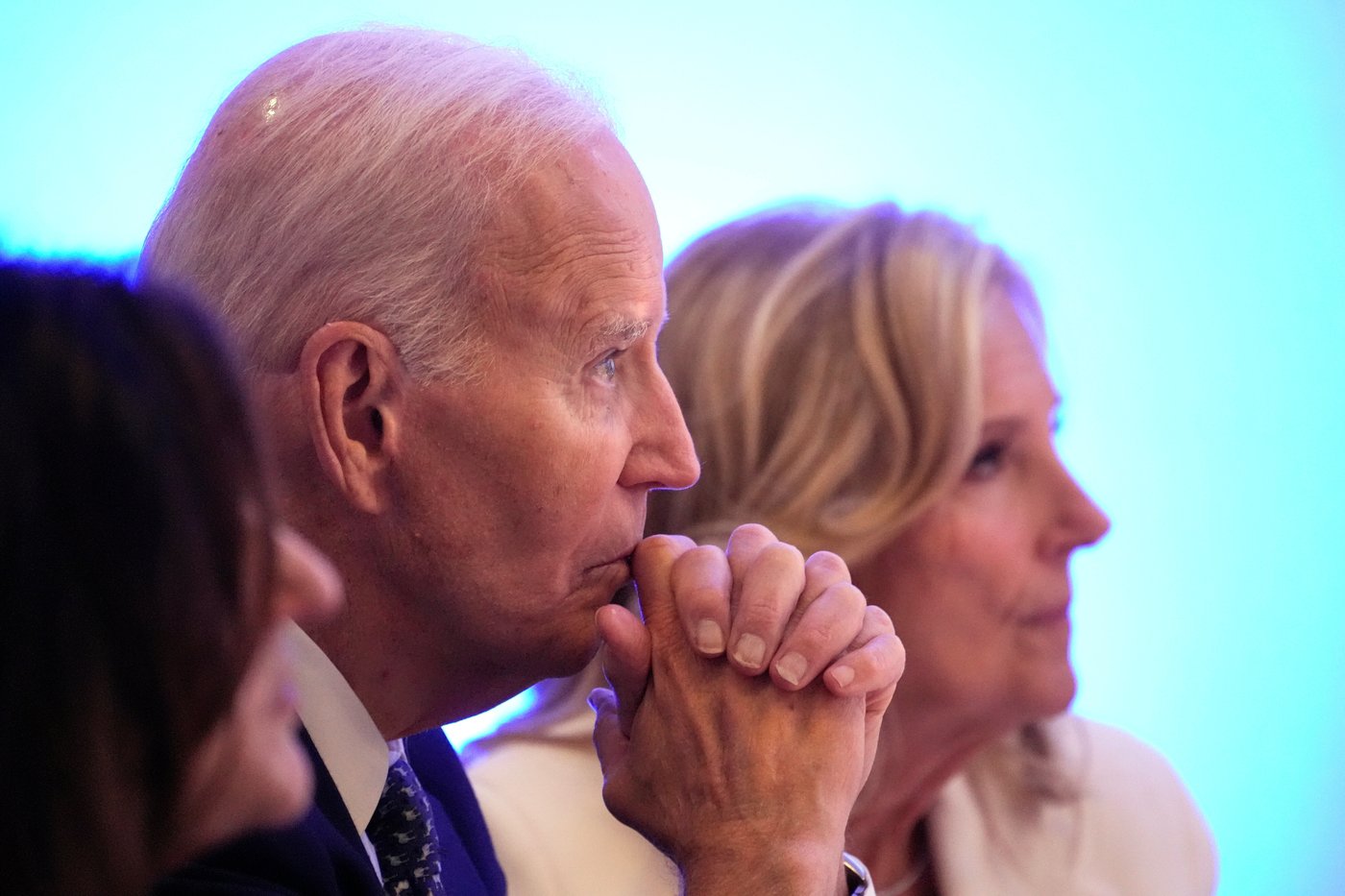 Biden calls these 'dark days' as he urges Americans to 'get back up' | iNFOnews.ca Biden calls these 'dark days' as he urges Americans to 'get back up' | iNFOnews.ca