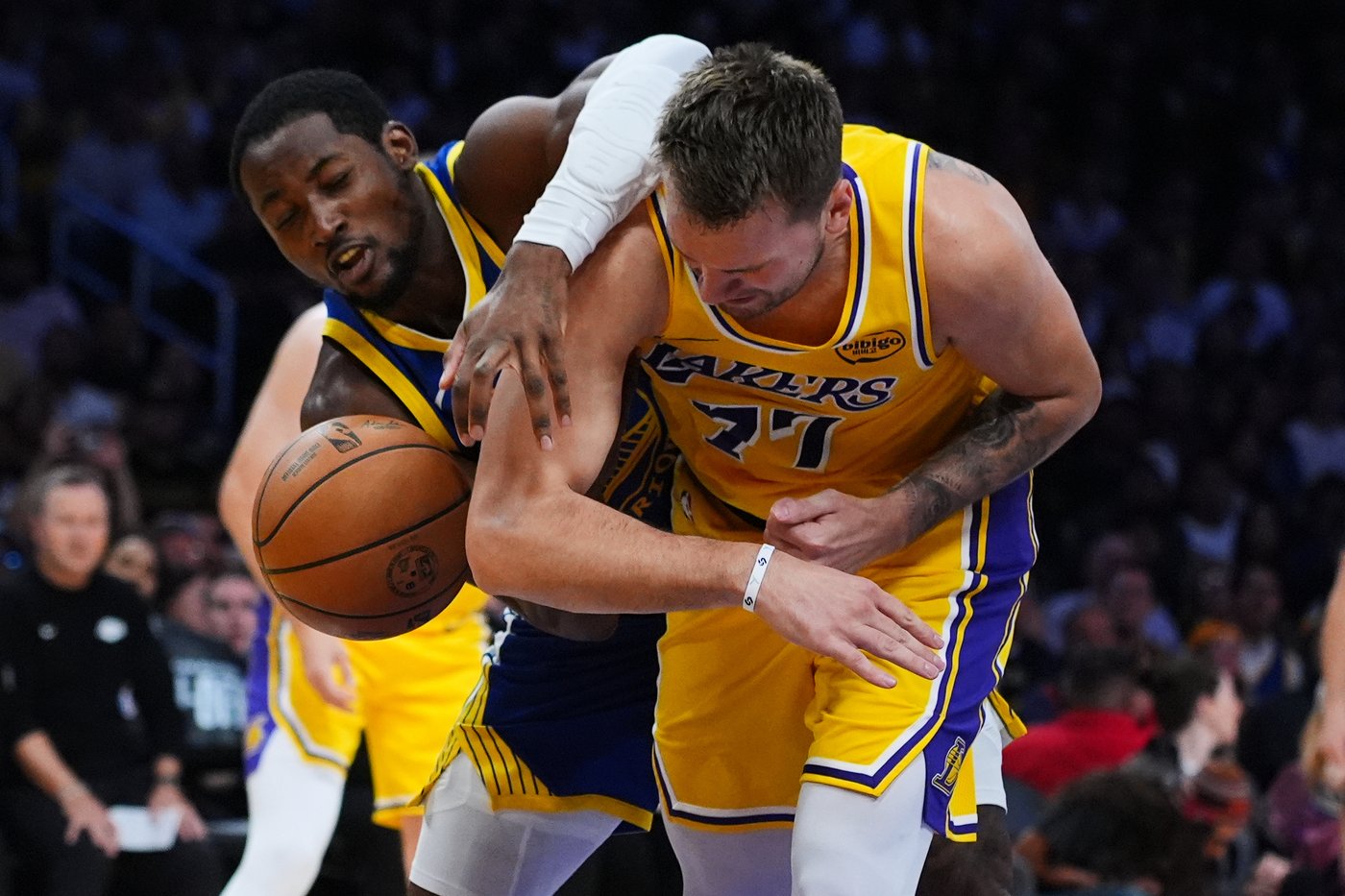 Luka Doncic's 43 points, near triple-double aren't enough to carry Lakers to a win without LeBron | iNFOnews.ca Luka Doncic's 43 points, near triple-double aren't enough to carry Lakers to a win without LeBron | iNFOnews.ca