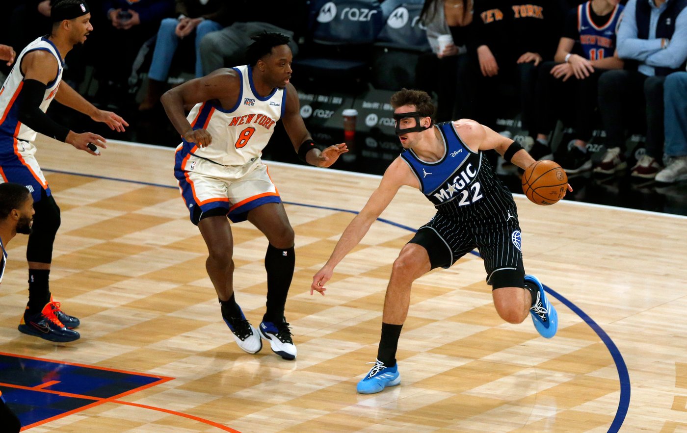 Magic forward Franz Wagner leaves game with lower left leg injury against Knicks | iNFOnews.ca Magic forward Franz Wagner leaves game with lower left leg injury against Knicks | iNFOnews.ca