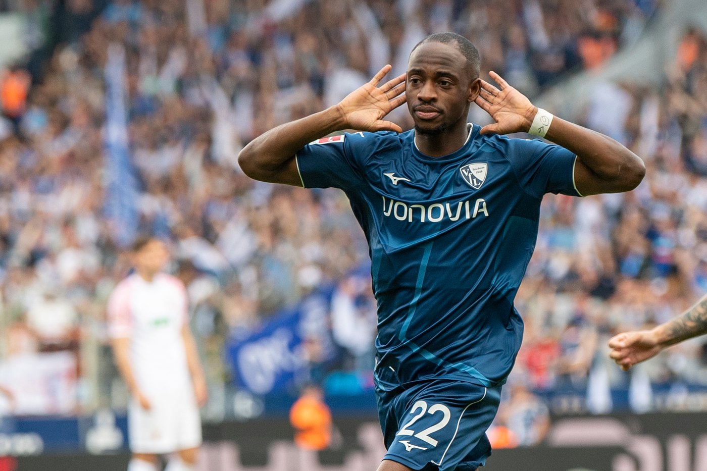 Racial abuse of Black players spikes early in European soccer season | iNFOnews.ca