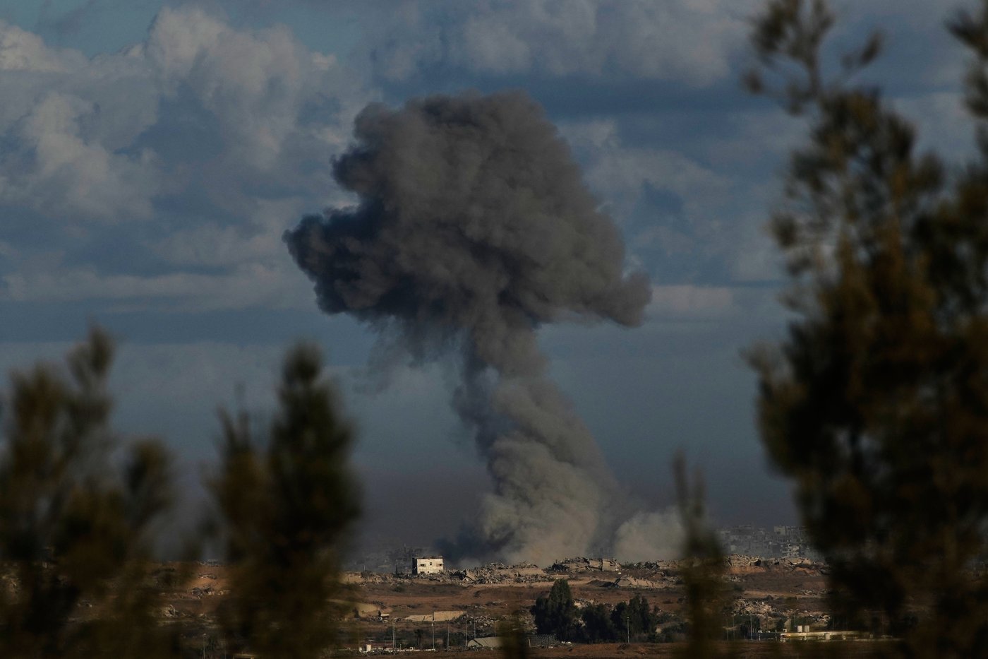 A divided Israel marks 2 years since Oct. 7 attack as war in Gaza grinds on and hostages languish | iNFOnews.ca