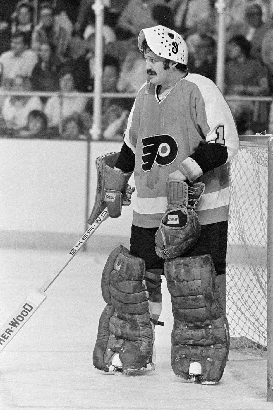 Hall of Famer Bernie Parent, who led the Philadelphia Flyers to two Stanley Cup titles, dies at 80 | iNFOnews.ca