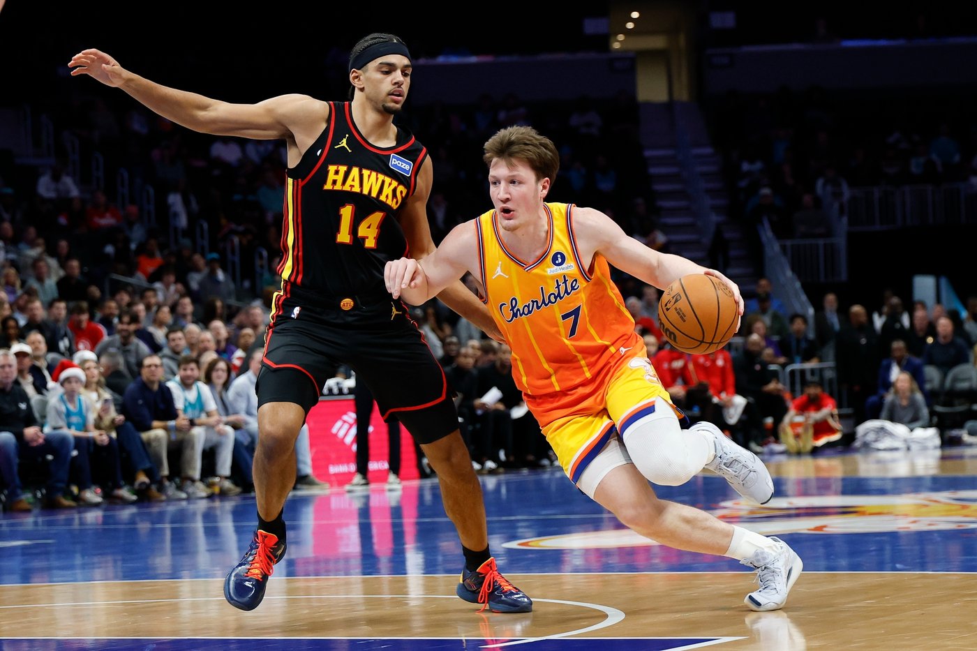 LaMelo Ball hits 7 1st-half 3-pointers in return, Hornets beat Hawks 133-126 | iNFOnews.ca