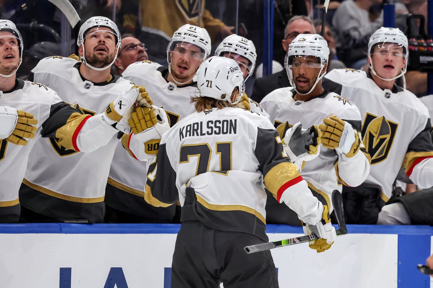 Kucherov scores in OT to give Lightning 2-1 win over Golden Knights | iNFOnews.ca