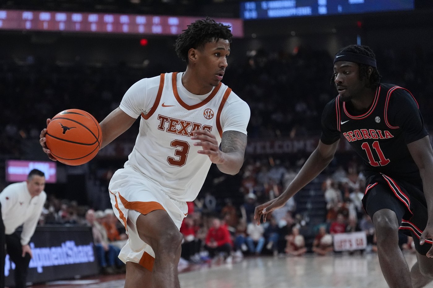 Texas rallies to beat No. 21 Georgia 87-67 behind Swain's 26 points | iNFOnews.ca