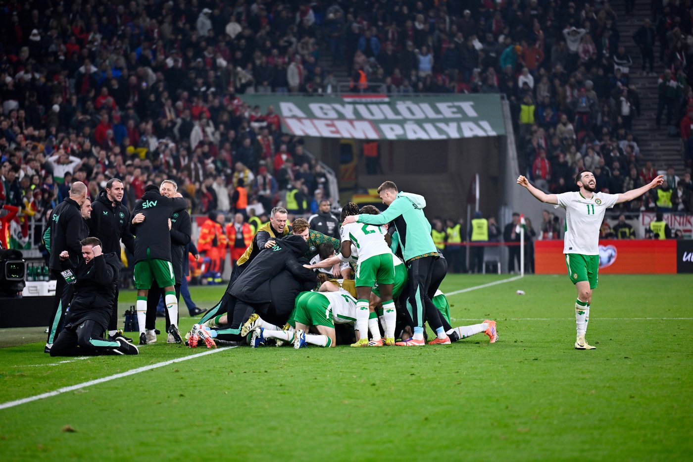 Troy Parrott hat trick as Ireland reaches World Cup playoffs after stunning comeback against Hungary | iNFOnews.ca Troy Parrott hat trick as Ireland reaches World Cup playoffs after stunning comeback against Hungary | iNFOnews.ca