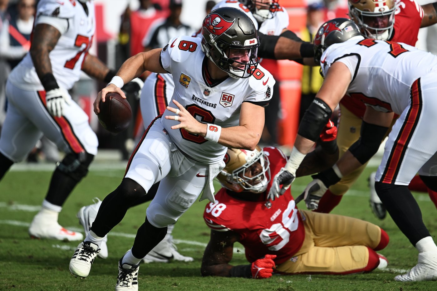 Baker Mayfield tosses 2 touchdown passes and the Buccaneers beat the 49ers 30-19 | iNFOnews.ca