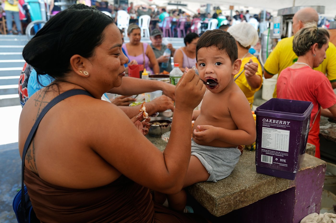 Traditional acai berry dishes surprise visitors to Brazil climate summit, no sugar added | iNFOnews.ca
