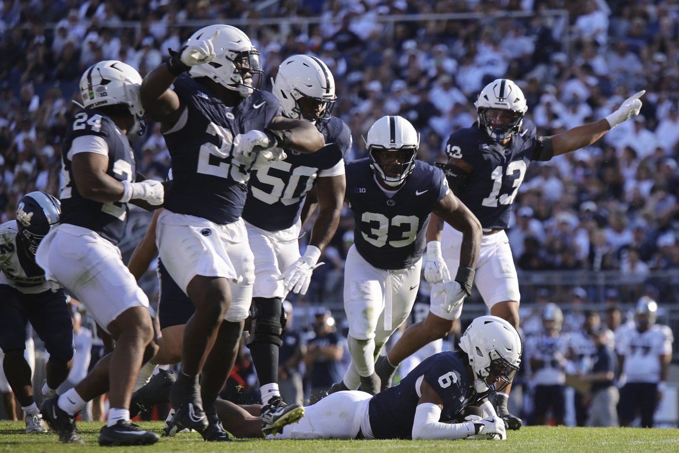AP Top 25 Extra Points: No. 2 Nittany Lions on cruise control while teams around them battle it out | iNFOnews.ca