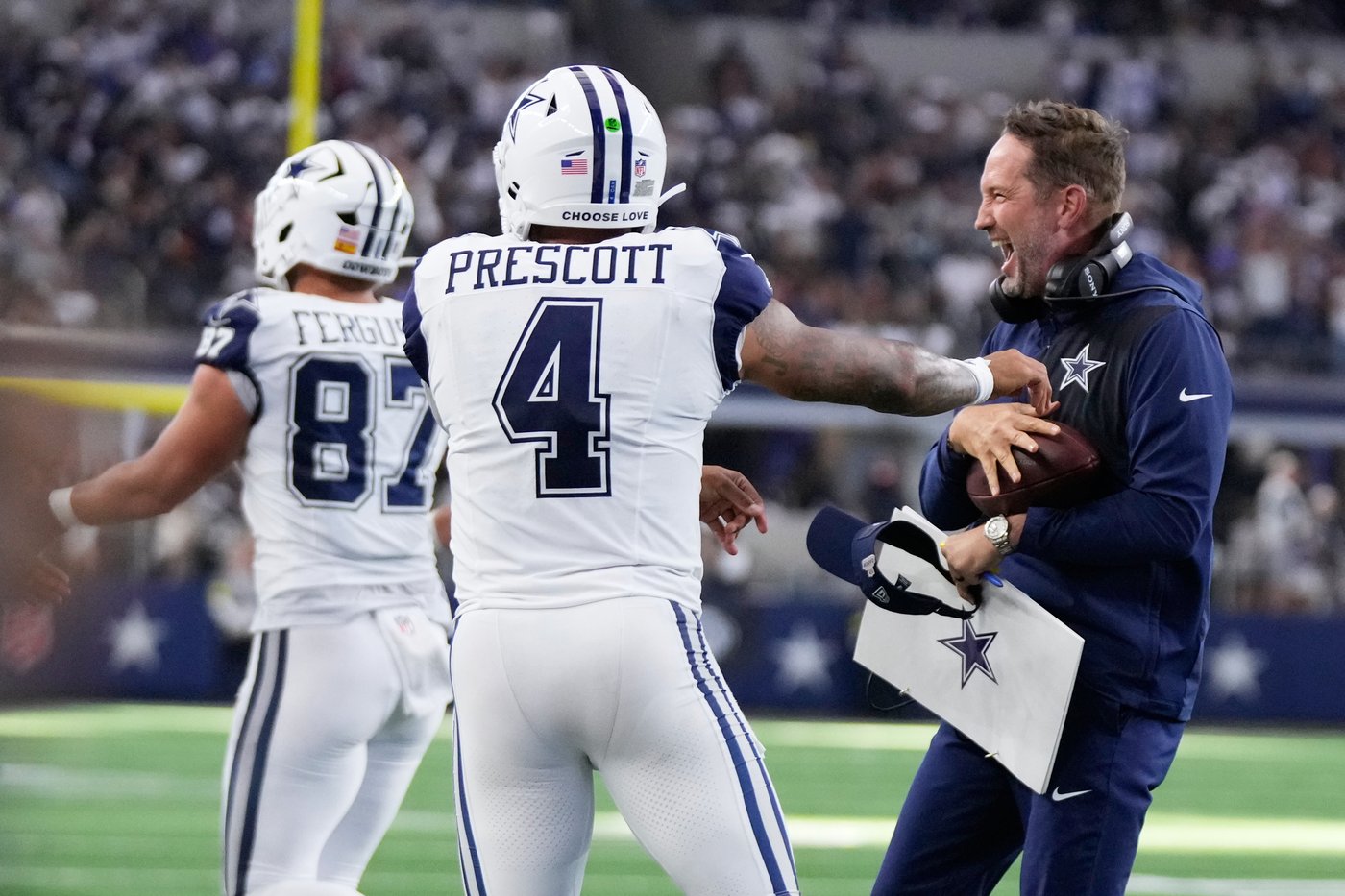 Cowboys show a little life on defense, and that's all a potent offense needs to contend | iNFOnews.ca Cowboys show a little life on defense, and that's all a potent offense needs to contend | iNFOnews.ca