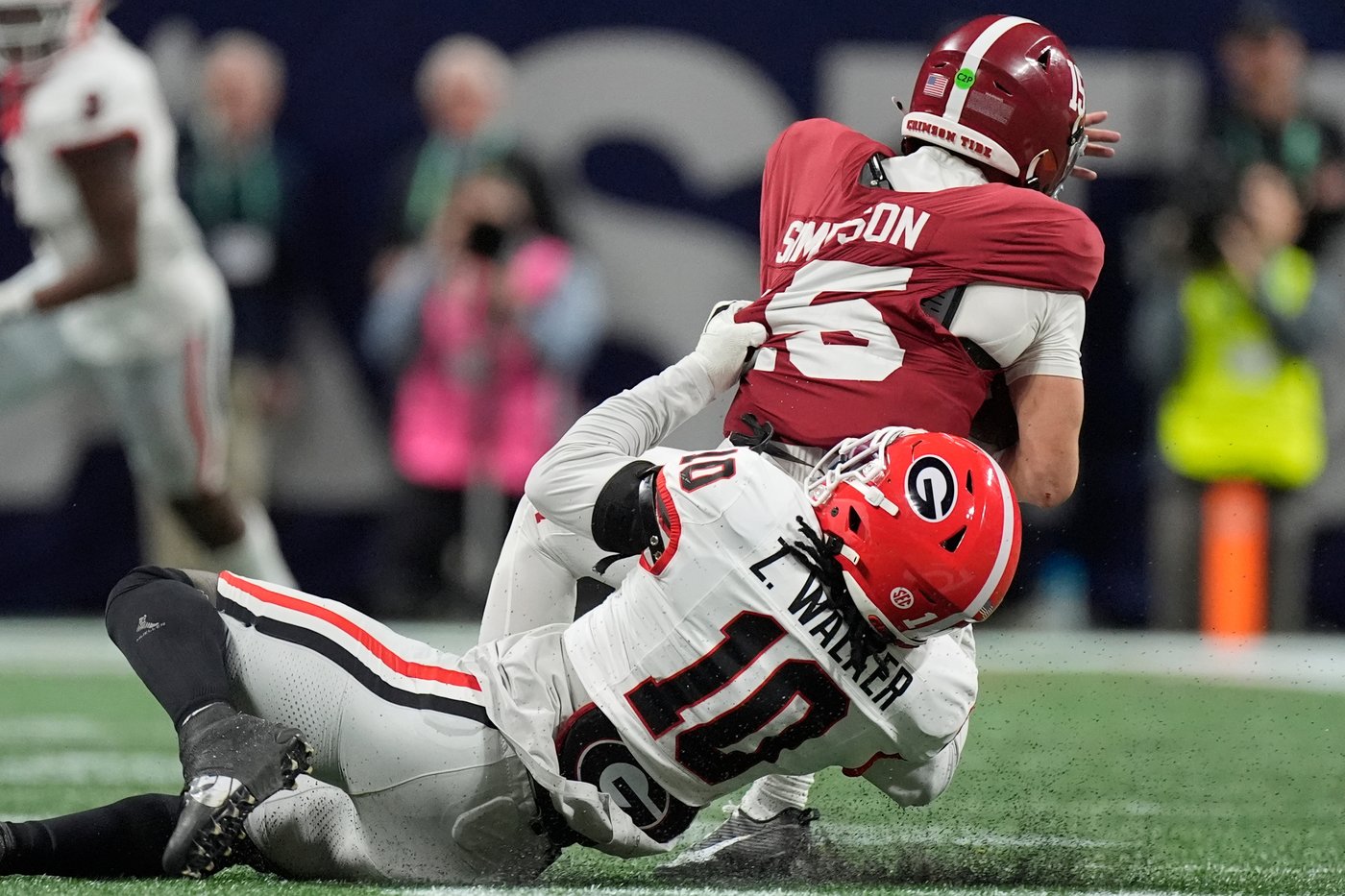 No. 3 Georgia ends No. 10 Alabama's hold on rivalry, beats Crimson Tide 28-7 to win SEC championship | iNFOnews.ca No. 3 Georgia ends No. 10 Alabama's hold on rivalry, beats Crimson Tide 28-7 to win SEC championship | iNFOnews.ca