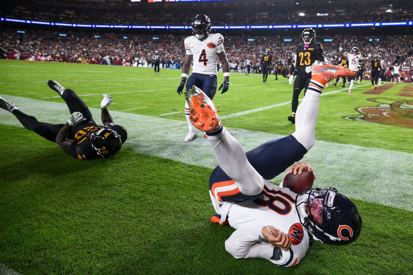 No Hail Mary magic this time and Moody's last-play kick lifts the Bears past the Commanders 25-24 | iNFOnews.ca No Hail Mary magic this time and Moody's last-play kick lifts the Bears past the Commanders 25-24 | iNFOnews.ca