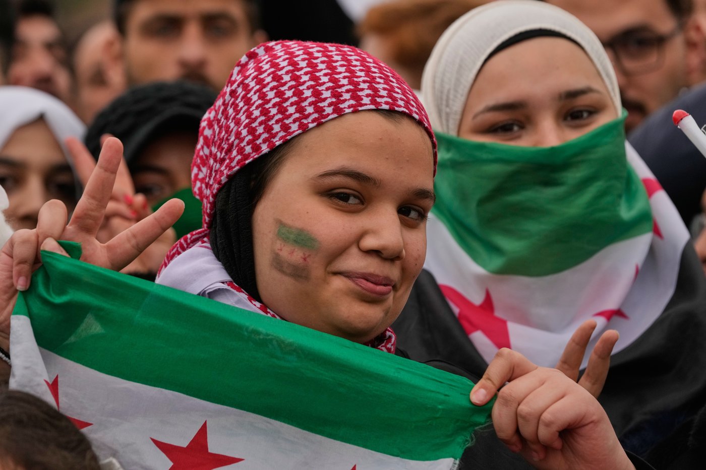 Syrians celebrate a year after Bashar Assad’s fall, in photos | iNFOnews.ca