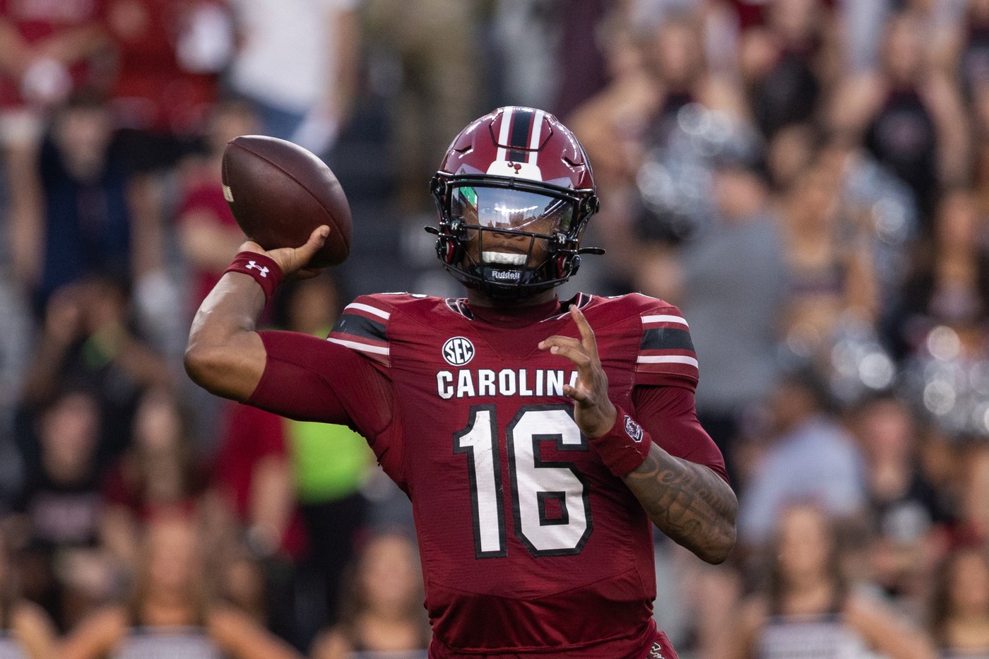 Sellers accounts for four TDs in South Carolina 51-7 rout of Coastal Carolina | iNFOnews.ca