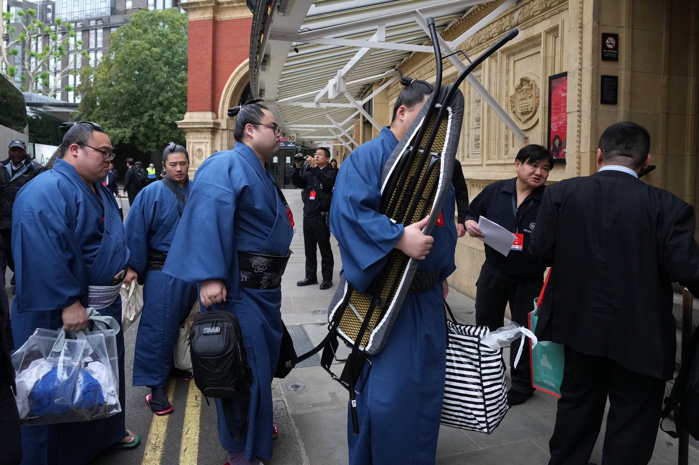 Photos show Sumo wrestlers bring 1,500 years of tradition to London's Royal Albert Hall | iNFOnews.ca