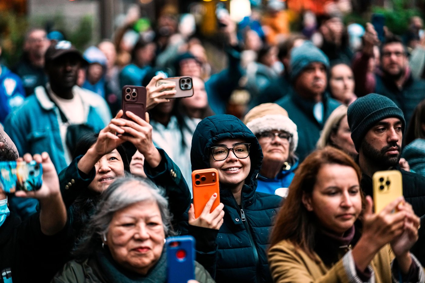 Rockefeller Center Christmas tree arrives in Manhattan, kicking off New York's holiday season | iNFOnews.ca