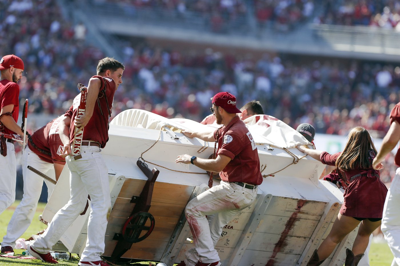 Oklahoma's Sooner Schooner: A mascot with a storied past and unforgettable moments | iNFOnews.ca