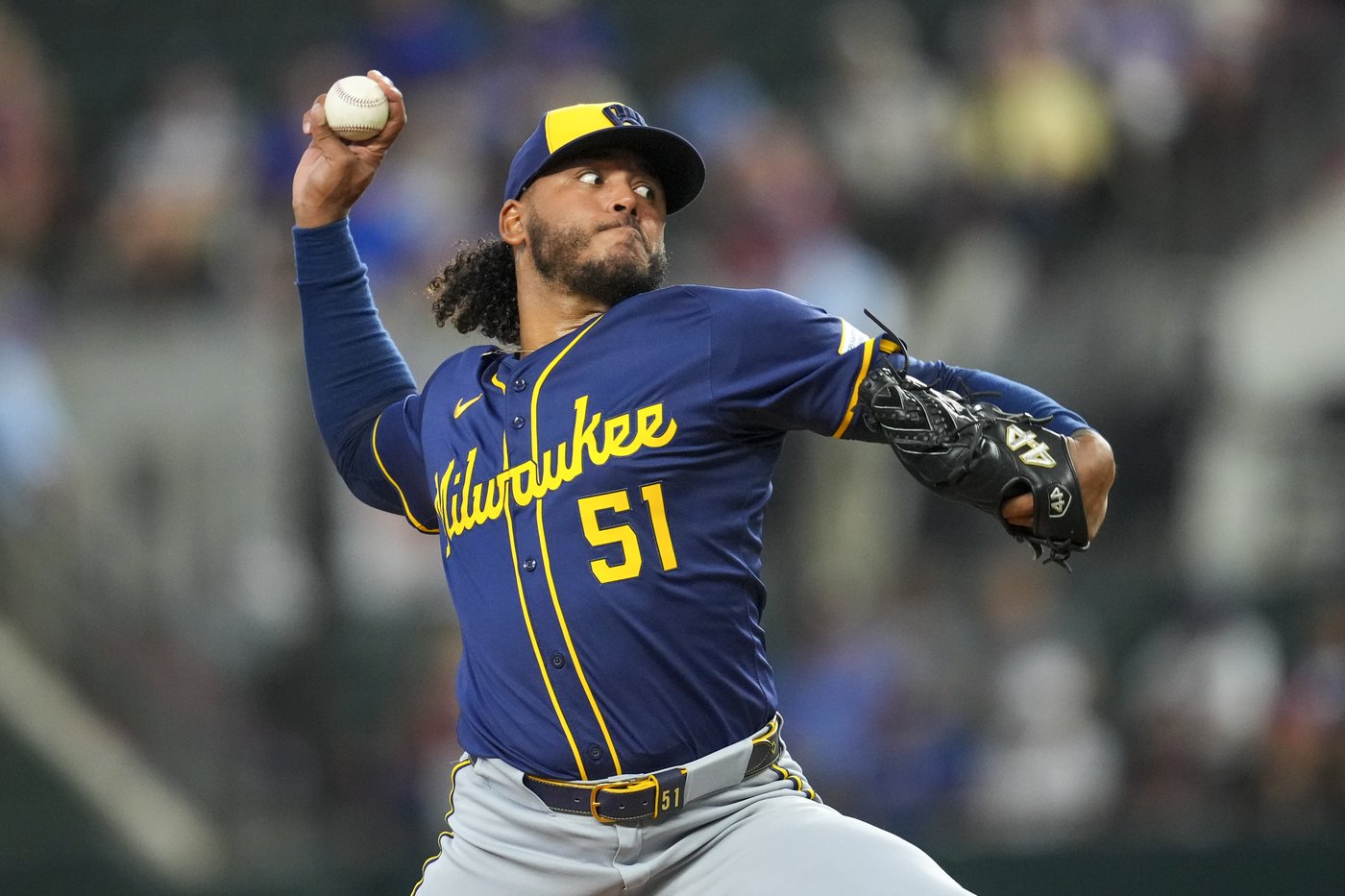 Double Burger for Texas as big 1B homers twice in 6-3 win for 3-game sweep of MLB-best Brewers | iNFOnews.ca