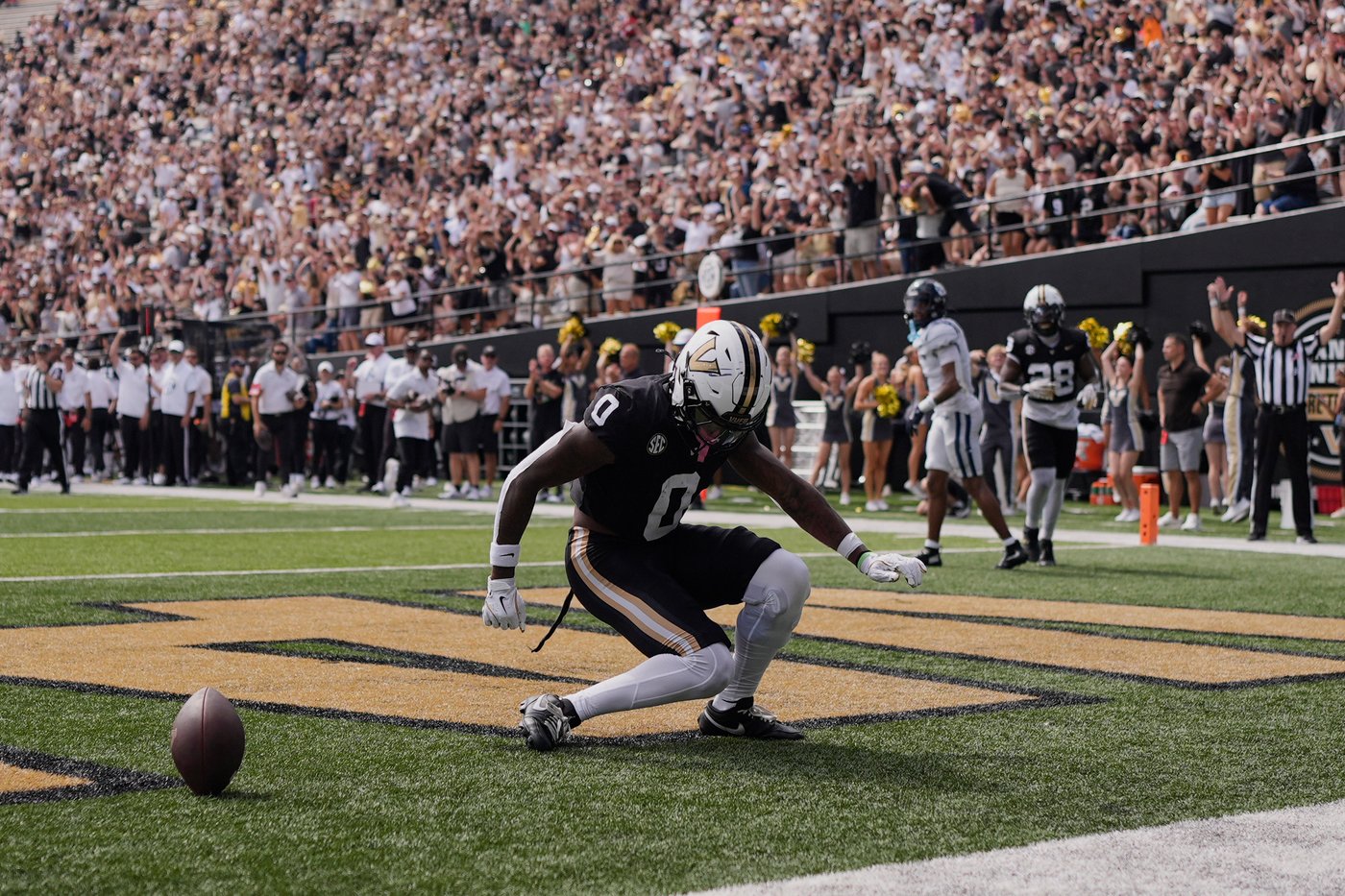 Vanderbilt's football revival: Fans eager to check out undefeated Commodores | iNFOnews.ca