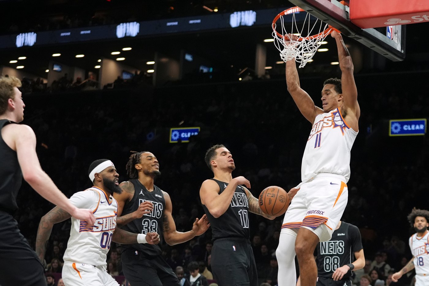Brooks and Booker power Suns to a 126-117 win over the struggling Nets | iNFOnews.ca Brooks and Booker power Suns to a 126-117 win over the struggling Nets | iNFOnews.ca