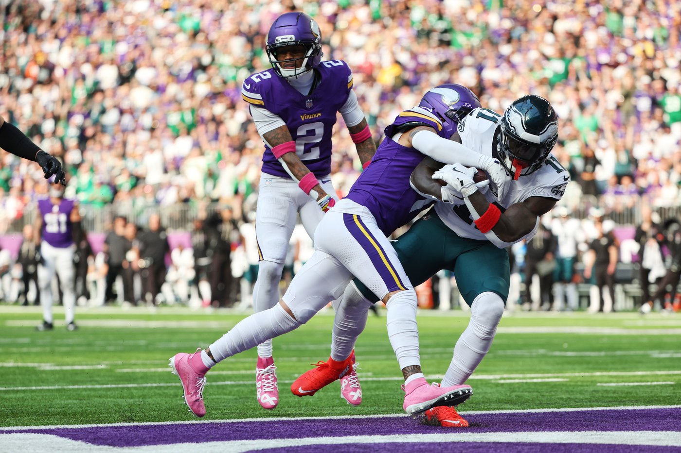 Short week increases the pressure as reeling Vikings, Chargers meet on Thursday night | iNFOnews.ca Short week increases the pressure as reeling Vikings, Chargers meet on Thursday night | iNFOnews.ca