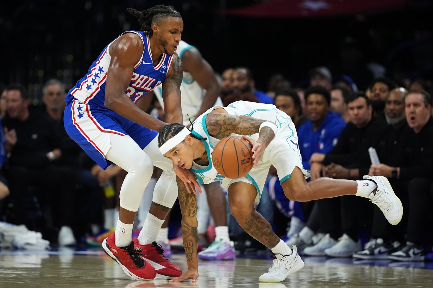 Quentin Grimes' clutch 3-pointer lifts 76ers to 125-121 win over Hornets in home opener | iNFOnews.ca Quentin Grimes' clutch 3-pointer lifts 76ers to 125-121 win over Hornets in home opener | iNFOnews.ca