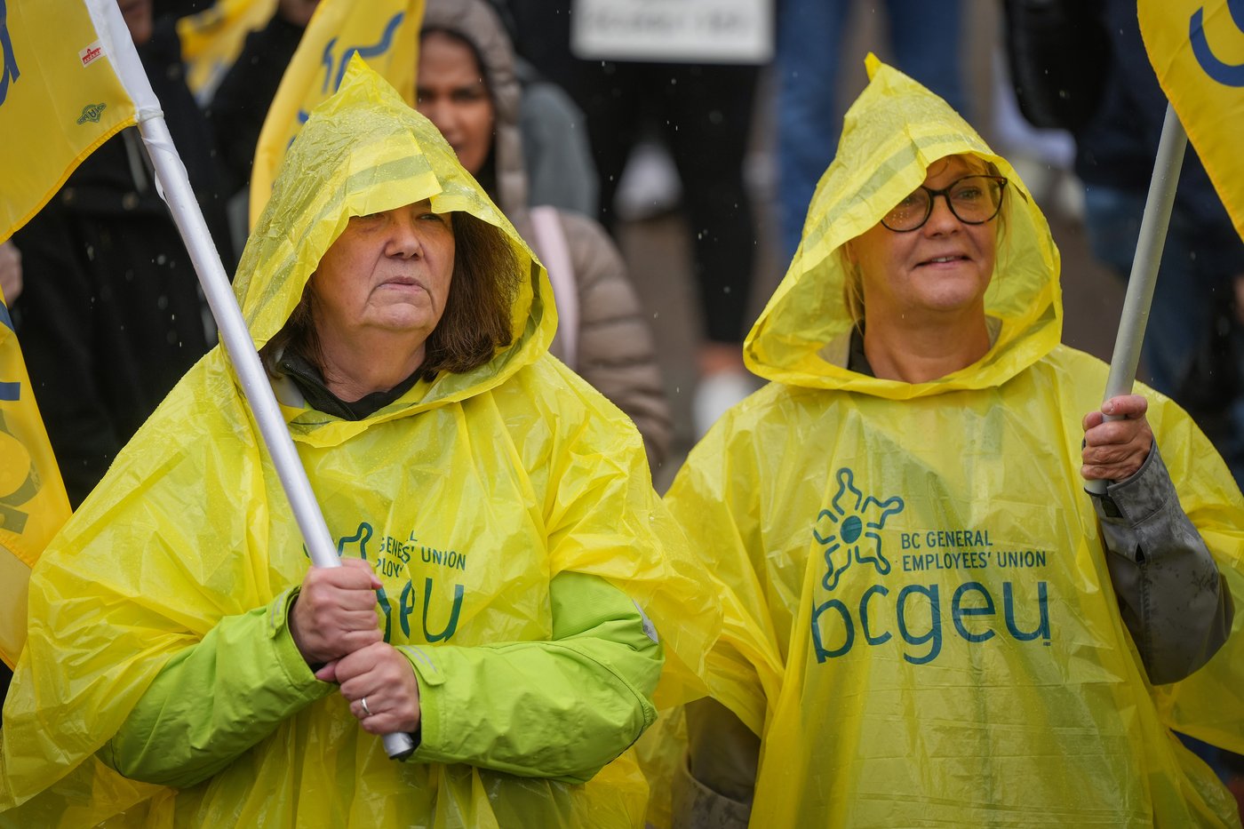 Unions converge in Vancouver in push for B.C. public service contract | iNFOnews.ca