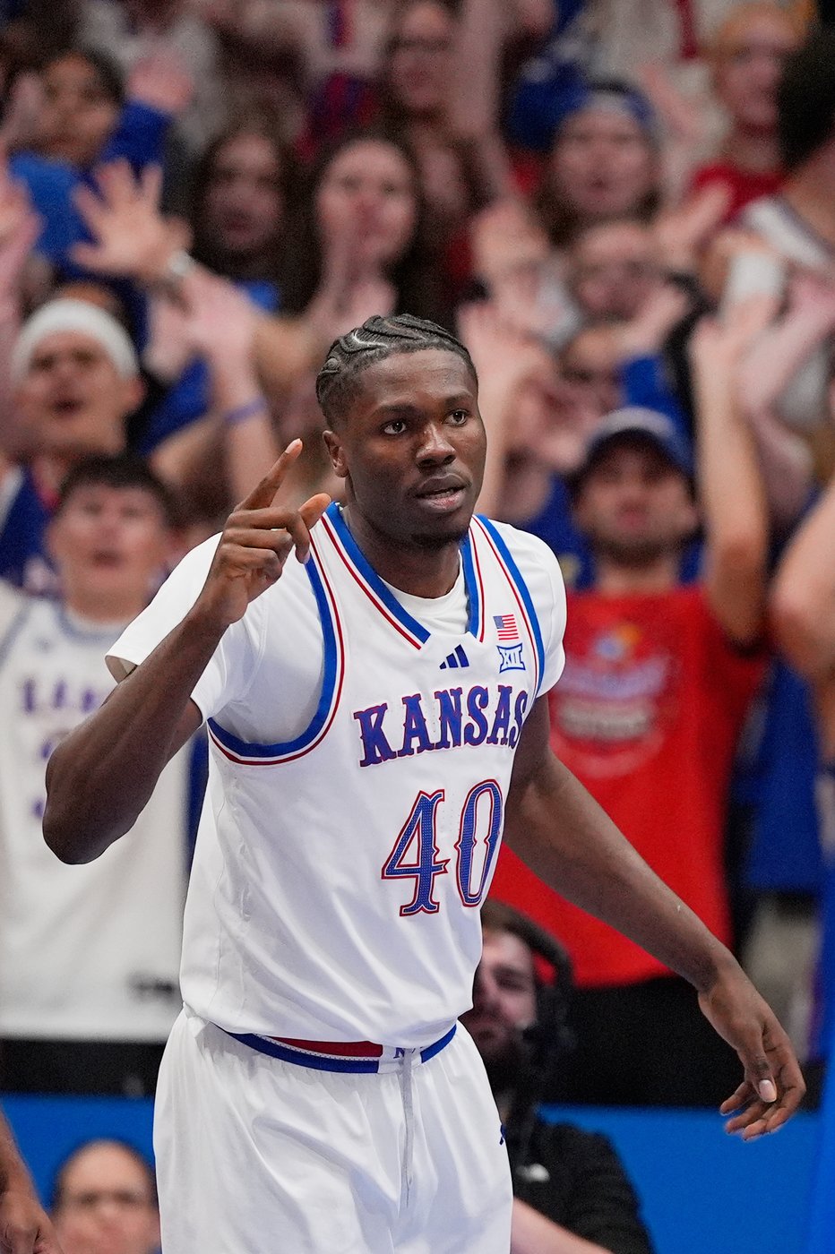 Peterson scores 21 points in 22 minutes in debut to lead No. 19 Kansas past Green Bay 94-51 | iNFOnews.ca Peterson scores 21 points in 22 minutes in debut to lead No. 19 Kansas past Green Bay 94-51 | iNFOnews.ca