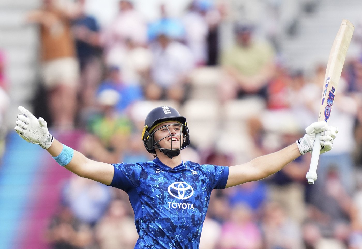 England beats South Africa by record 342-run margin in 3rd cricket ODI | iNFOnews.ca