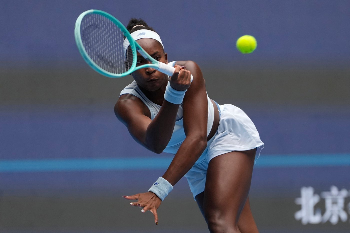 Coco Gauff loses 6-1, 6-2 to Amanda Anisimova in China Open semifinals | iNFOnews.ca