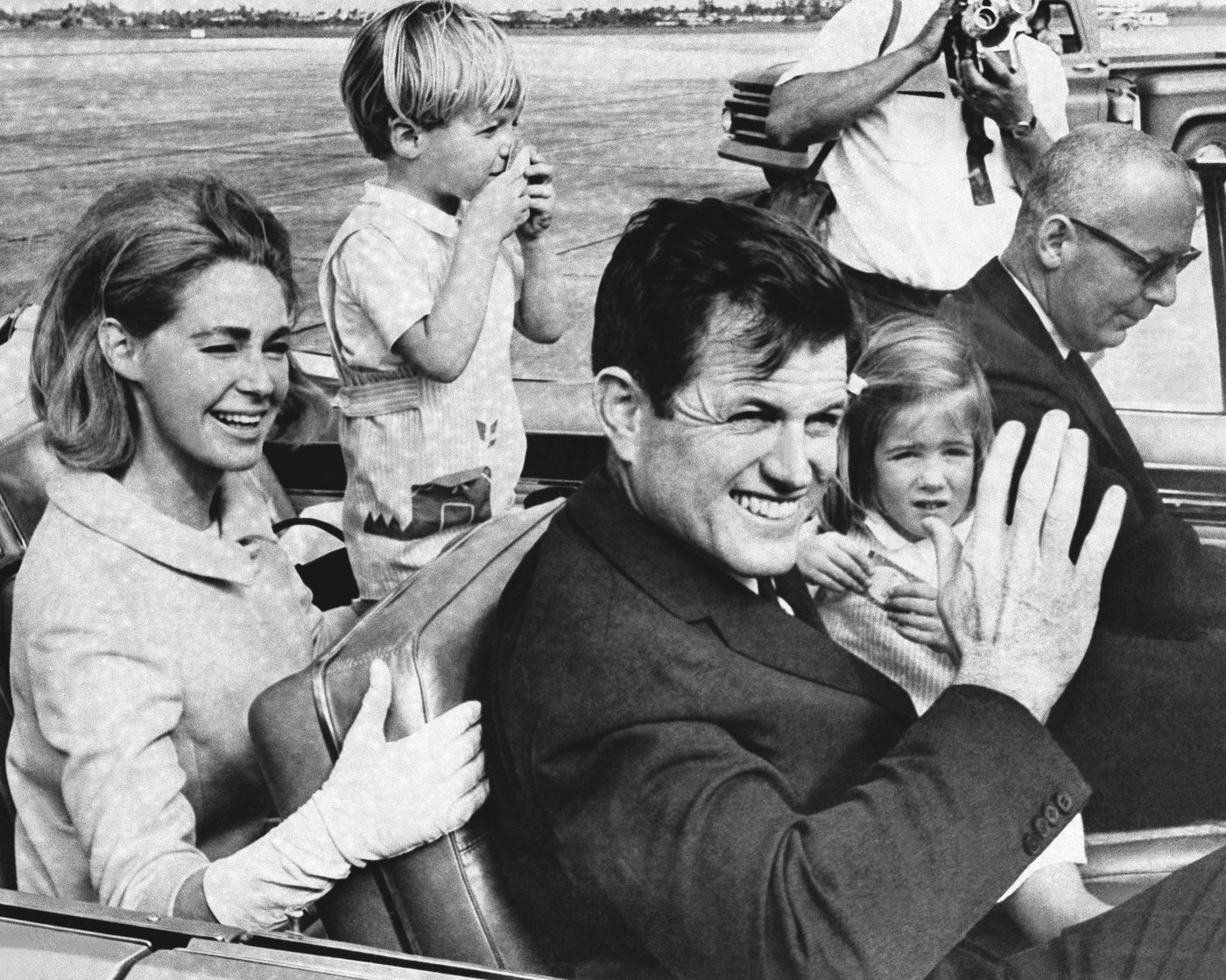 Joan Kennedy, first wife of Sen. Edward Kennedy, has died | iNFOnews.ca