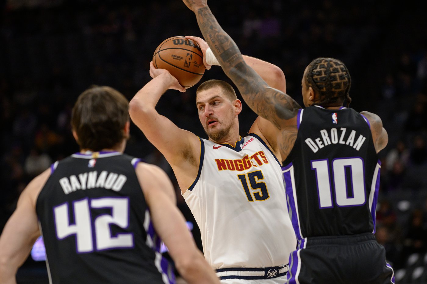 Jokic has 36 points and 12 boards as Nuggets rout Kings 136-105 for 11th straight road win | iNFOnews.ca