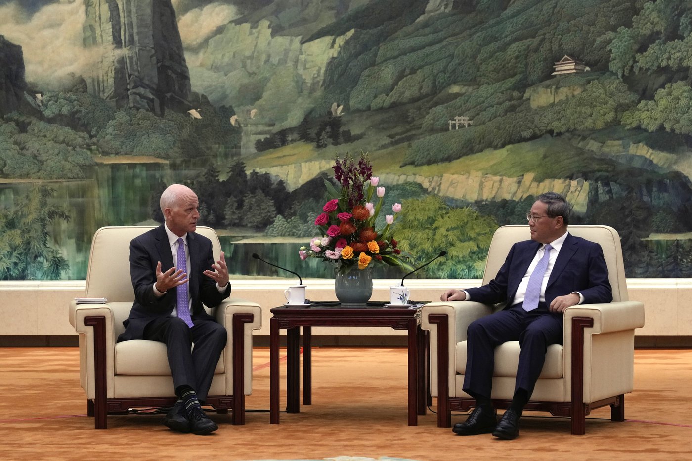 US lawmakers push for military dialogue in a rare China visit | iNFOnews.ca US lawmakers push for military dialogue in a rare China visit | iNFOnews.ca