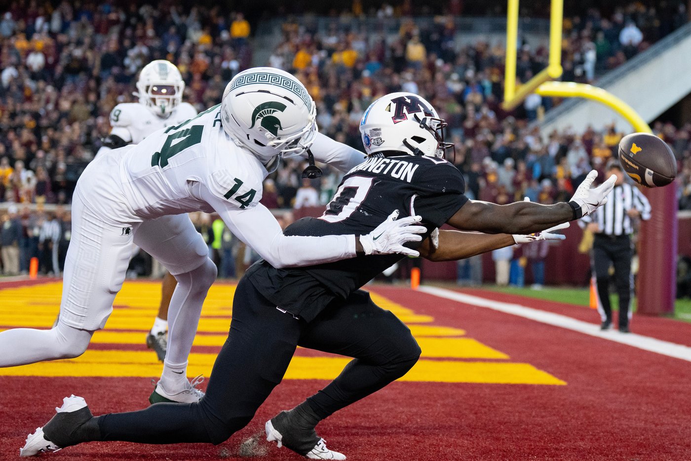 Lindsey's OT touchdown run helps Minnesota deny Michigan State first Big Ten win with 23-20 victory | iNFOnews.ca