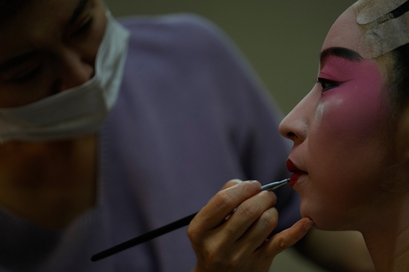 In a breakneck digital era, the ancient art of Peking opera works hard to keep flourishing | iNFOnews.ca