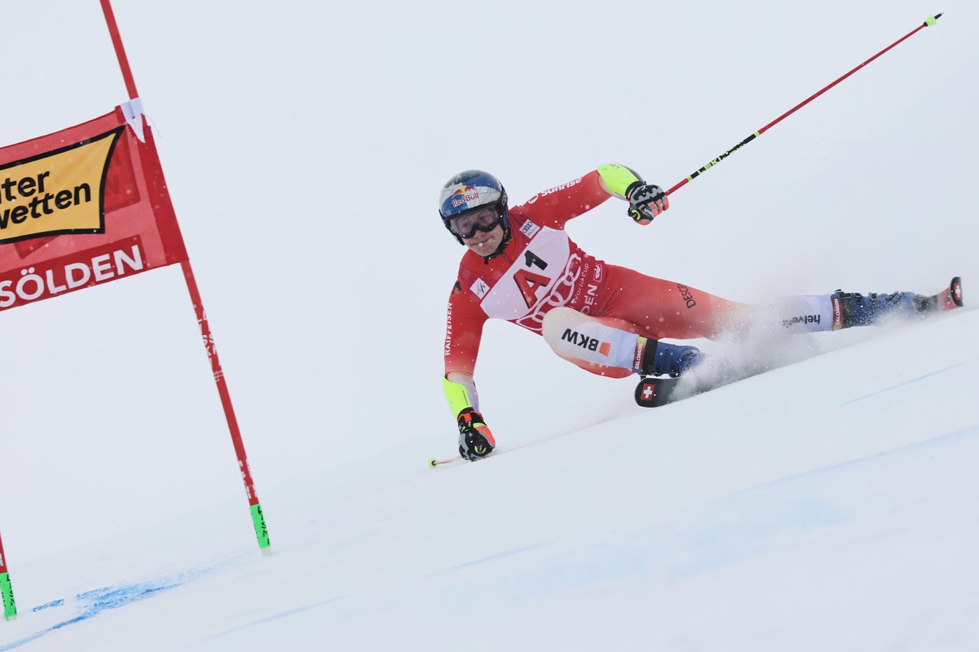Olympic GS champion Odermatt wins close duel with Schwarz to start World Cup season with victory | iNFOnews.ca Olympic GS champion Odermatt wins close duel with Schwarz to start World Cup season with victory | iNFOnews.ca