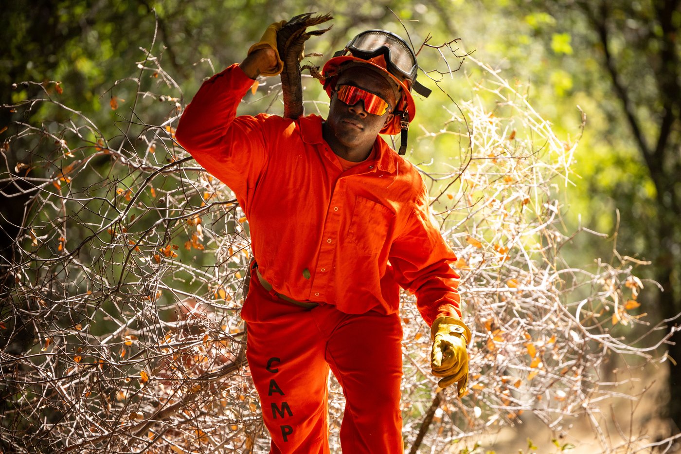 PHOTO ESSAY: Young California inmates learn skills to fight wildfires | iNFOnews.ca