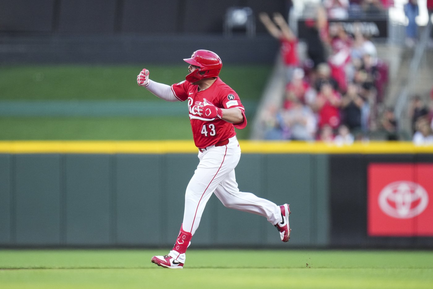 Sal Stewart's first major league homer powers Reds past Mets 6-3 | iNFOnews.ca Sal Stewart's first major league homer powers Reds past Mets 6-3 | iNFOnews.ca