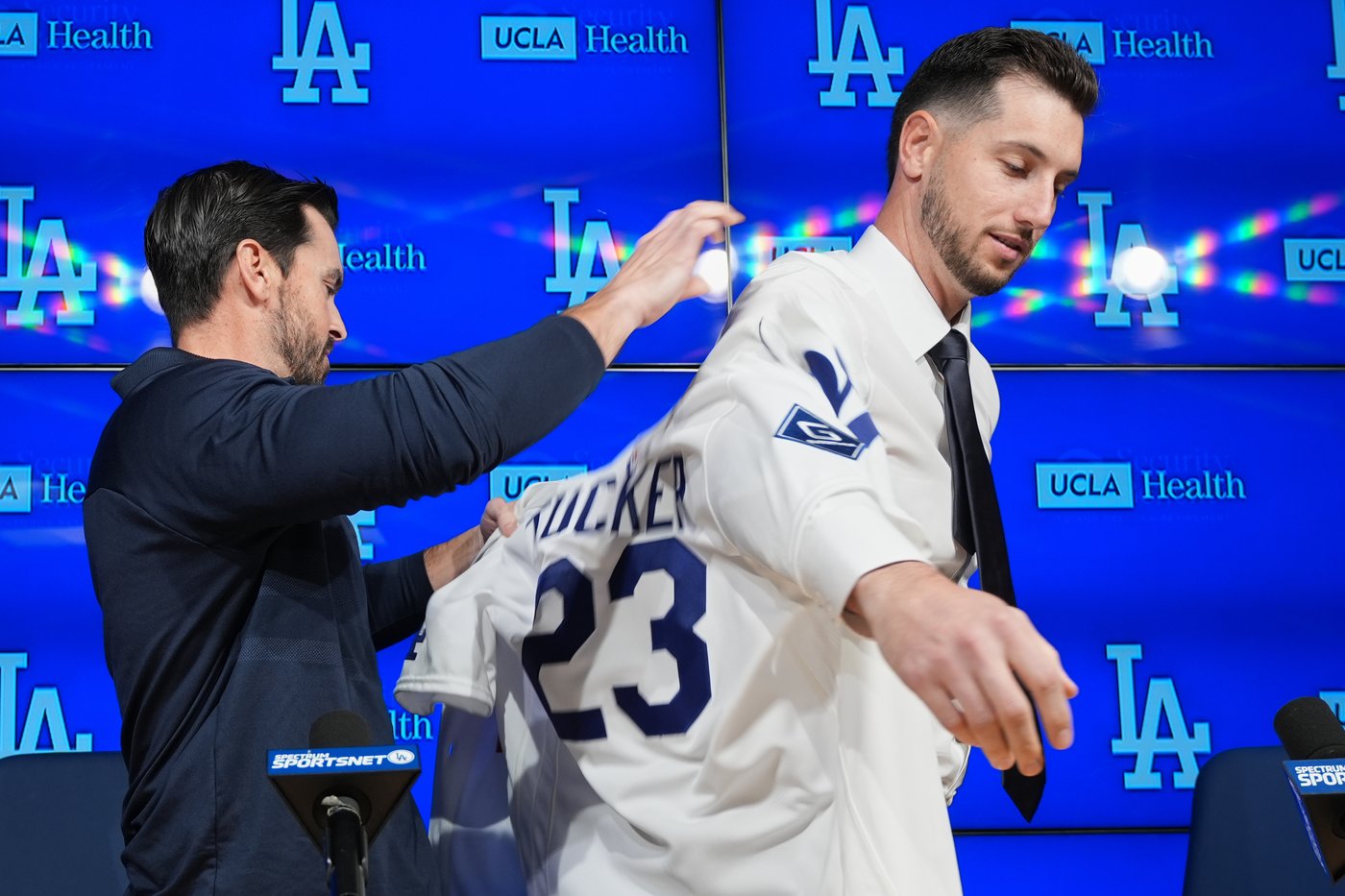 Kyle Tucker joins Dodgers with $240M deal, eyes LA's third straight World Series championship | iNFOnews.ca
