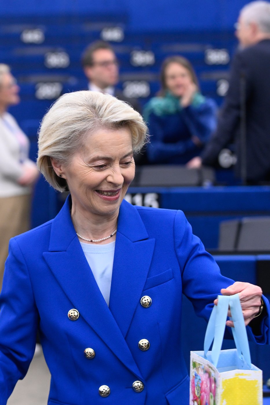 EU chief von der Leyen easily survives two more no confidence votes | iNFOnews.ca EU chief von der Leyen easily survives two more no confidence votes | iNFOnews.ca
