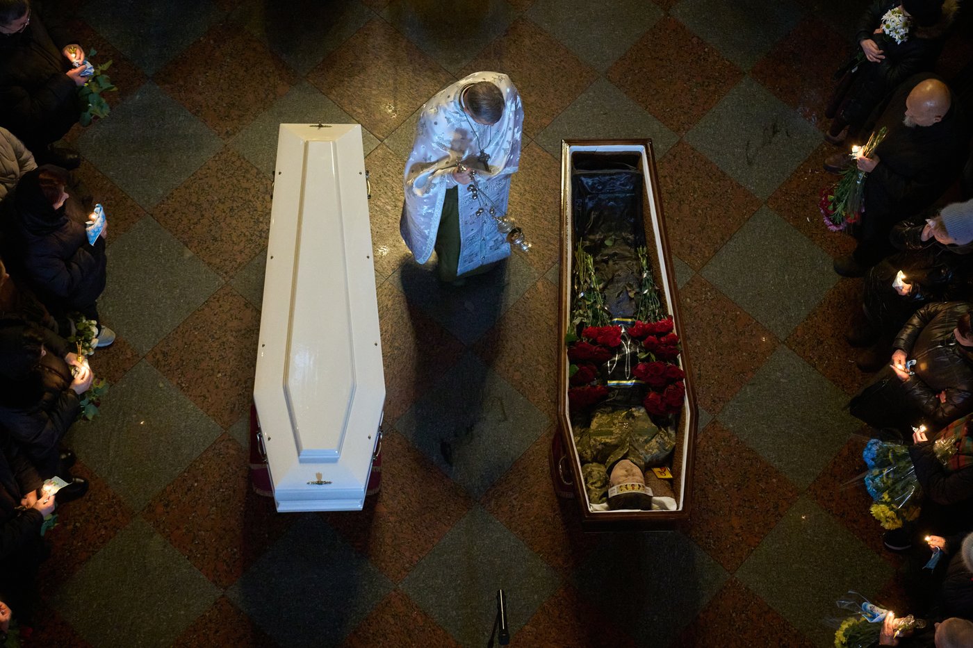 Zelenskyy's chief of staff resigns after anti-corruption investigators search home | iNFOnews.ca