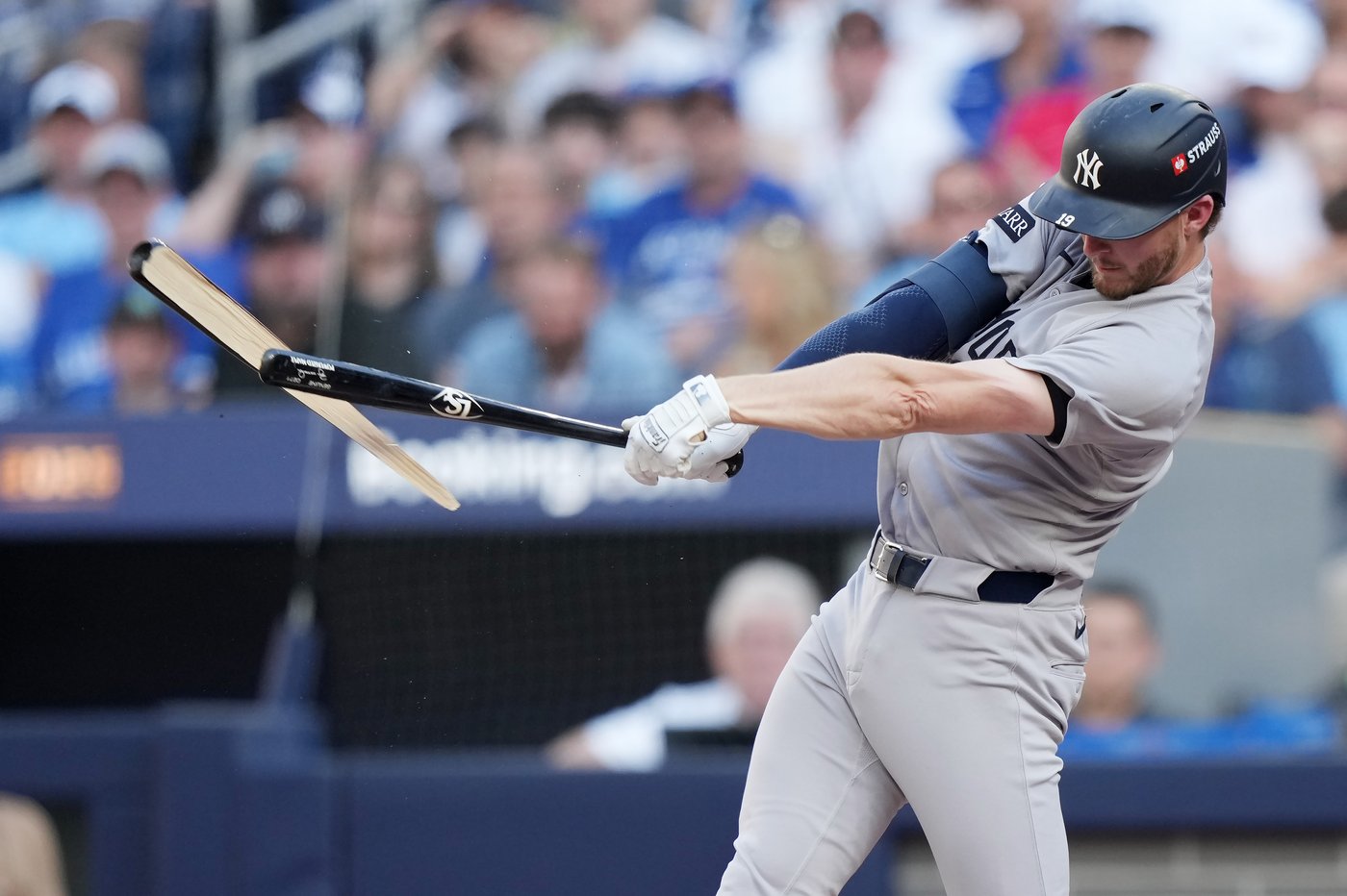 Photo Gallery: Blue Jays dump Yankees 10-1 in series opener | iNFOnews.ca