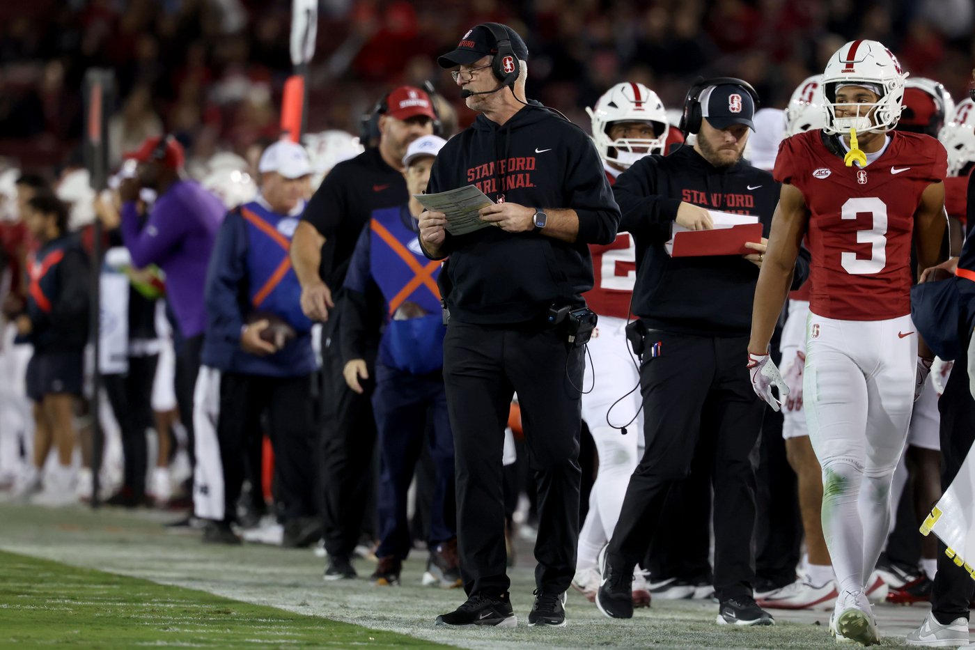 No. 9 Notre Dame needs win over Stanford to stay in College Football Playoff hunt | iNFOnews.ca